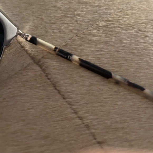 Dior Sunglasses - Picture 4 of 9